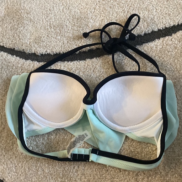 PINK Ruffle Bikini Top - Picture 2 of 3